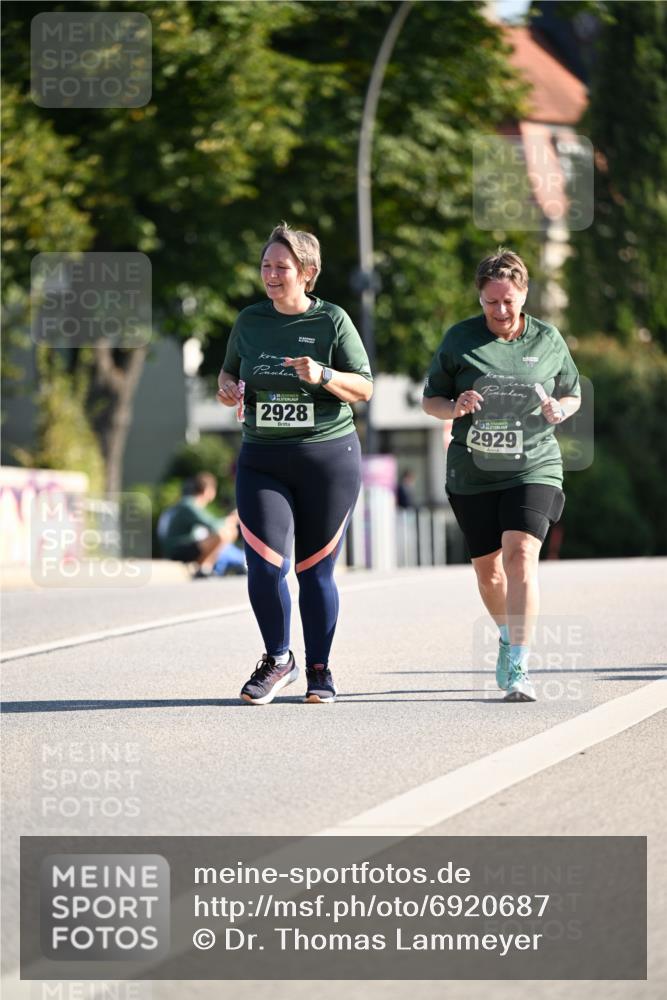 01.09.2024 - BARMER Alsterlauf Dr. Thomas Lammeyer http://msf.ph/oto/6920687 01.09.2024 09:52:31 Laufen 2928, 2929 meine-sportfotos.de