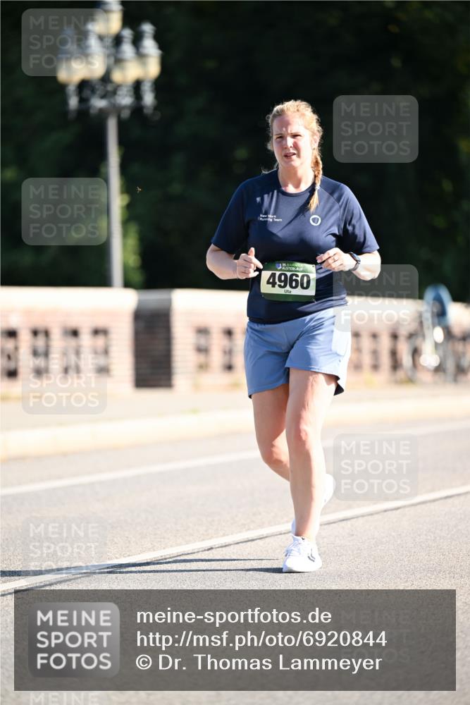 01.09.2024 - BARMER Alsterlauf Dr. Thomas Lammeyer http://msf.ph/oto/6920844 01.09.2024 09:52:48 Laufen 35, 4960 meine-sportfotos.de