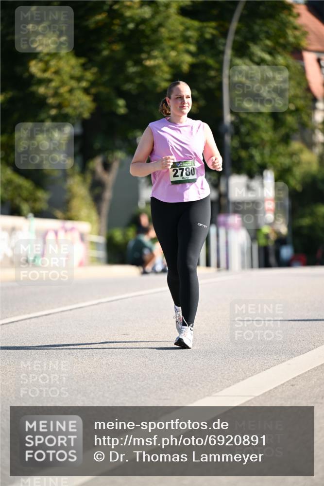 01.09.2024 - BARMER Alsterlauf Dr. Thomas Lammeyer http://msf.ph/oto/6920891 01.09.2024 09:52:54 Laufen 2780 meine-sportfotos.de