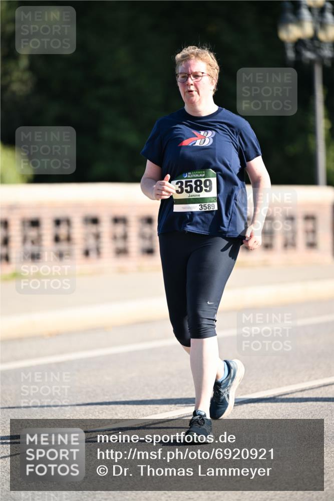 01.09.2024 - BARMER Alsterlauf Dr. Thomas Lammeyer http://msf.ph/oto/6920921 01.09.2024 09:52:56 Laufen 35, 3589, 3589 meine-sportfotos.de