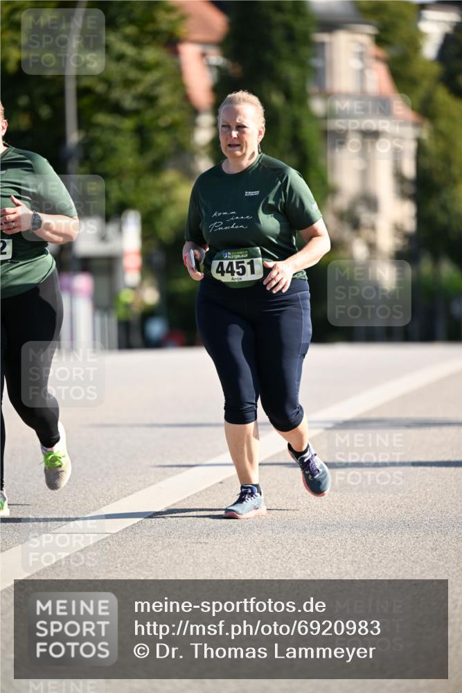01.09.2024 - BARMER Alsterlauf Dr. Thomas Lammeyer http://msf.ph/oto/6920983 01.09.2024 09:53:02 Laufen 2, 135, 4451 meine-sportfotos.de