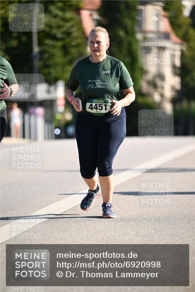 01.09.2024 - BARMER Alsterlauf Dr. Thomas Lammeyer http://msf.ph/oto/6920998 01.09.2024 09:53:02 Laufen 35, 4451 meine-sportfotos.de