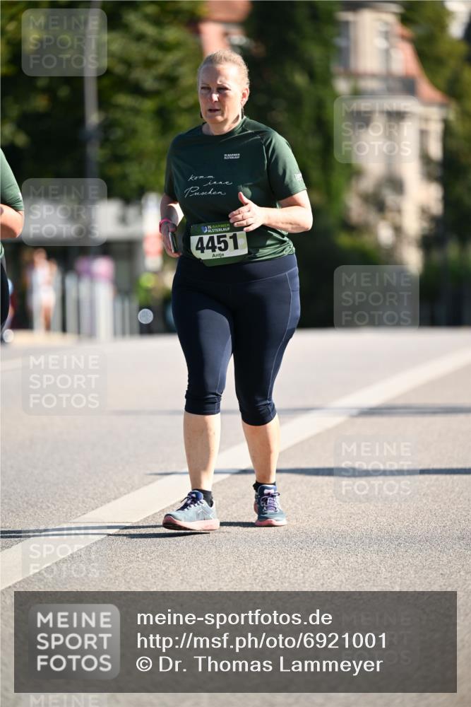 01.09.2024 - BARMER Alsterlauf Dr. Thomas Lammeyer http://msf.ph/oto/6921001 01.09.2024 09:53:03 Laufen 35, 35, 4451 meine-sportfotos.de