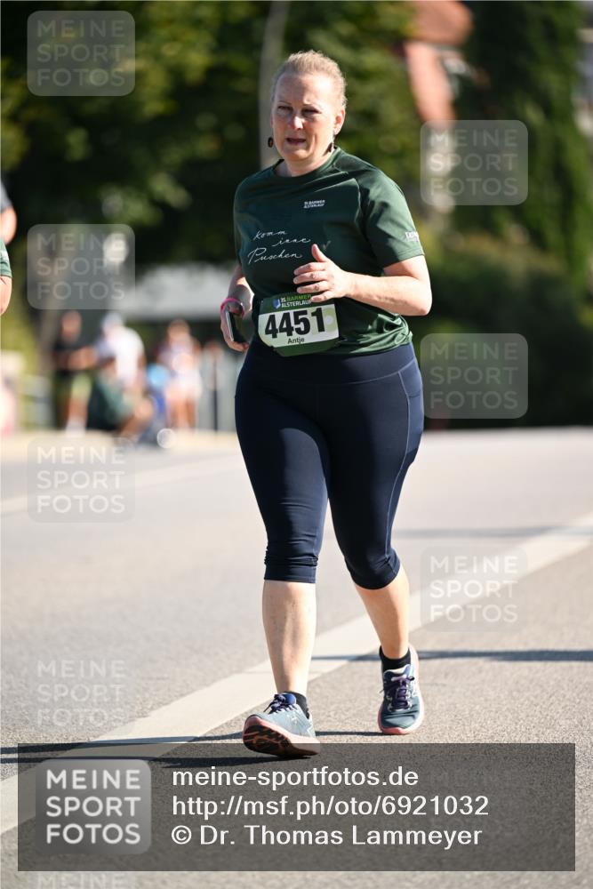 01.09.2024 - BARMER Alsterlauf Dr. Thomas Lammeyer http://msf.ph/oto/6921032 01.09.2024 09:53:03 Laufen 35, 4451 meine-sportfotos.de