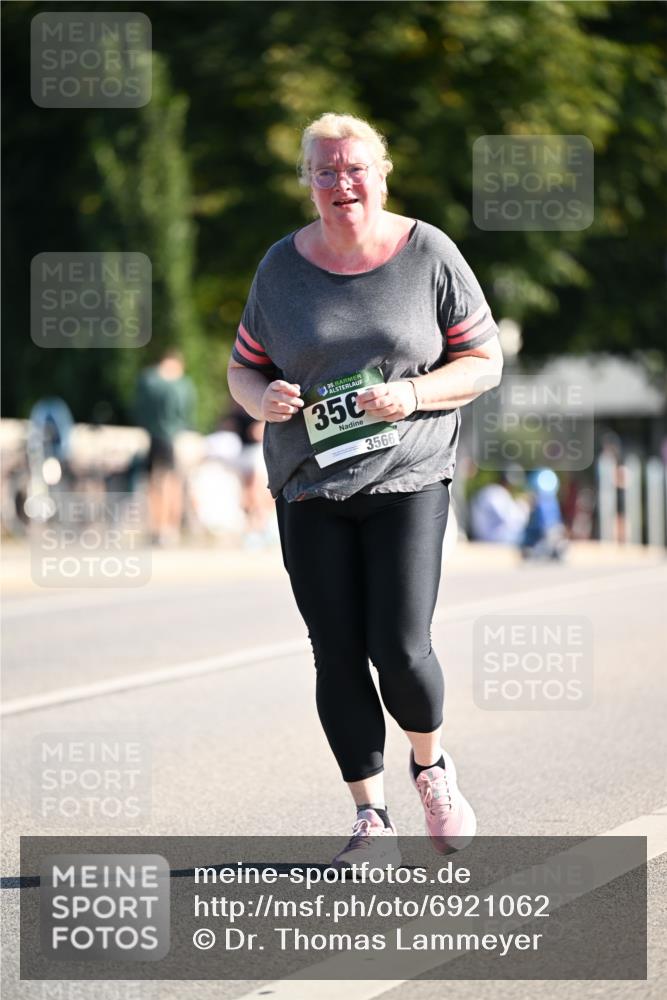 01.09.2024 - BARMER Alsterlauf Dr. Thomas Lammeyer http://msf.ph/oto/6921062 01.09.2024 09:53:24 Laufen 35, 35, 3566 meine-sportfotos.de