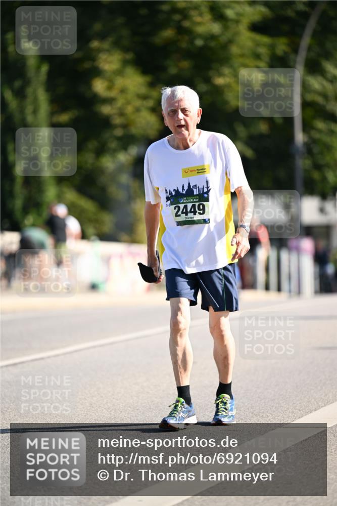 01.09.2024 - BARMER Alsterlauf Dr. Thomas Lammeyer http://msf.ph/oto/6921094 01.09.2024 09:53:44 Laufen 7, 8, 1, 2449 meine-sportfotos.de