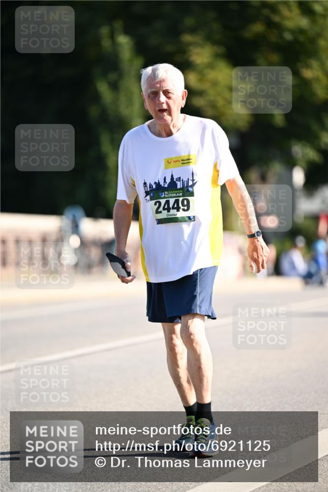 01.09.2024 - BARMER Alsterlauf Dr. Thomas Lammeyer http://msf.ph/oto/6921125 01.09.2024 09:53:45 Laufen 7, 35, 2449 meine-sportfotos.de