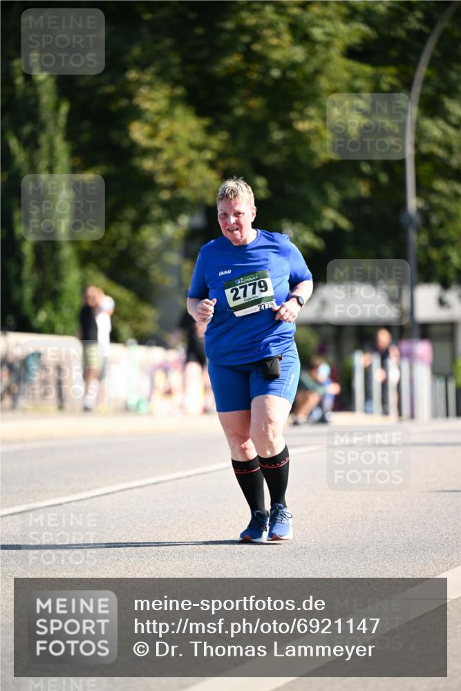 01.09.2024 - BARMER Alsterlauf Dr. Thomas Lammeyer http://msf.ph/oto/6921147 01.09.2024 09:53:49 Laufen 2779, 2779 meine-sportfotos.de