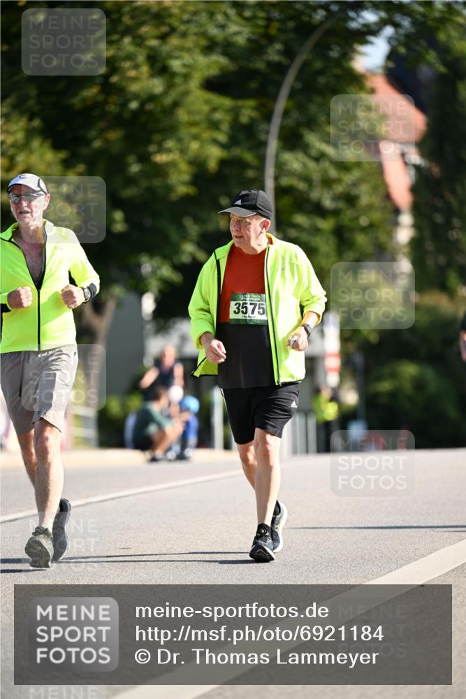 01.09.2024 - BARMER Alsterlauf Dr. Thomas Lammeyer http://msf.ph/oto/6921184 01.09.2024 09:53:53 Laufen 3575 meine-sportfotos.de