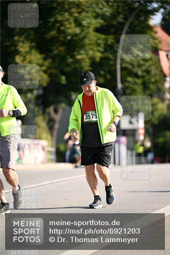 01.09.2024 - BARMER Alsterlauf Dr. Thomas Lammeyer http://msf.ph/oto/6921203 01.09.2024 09:53:54 Laufen 3575 meine-sportfotos.de