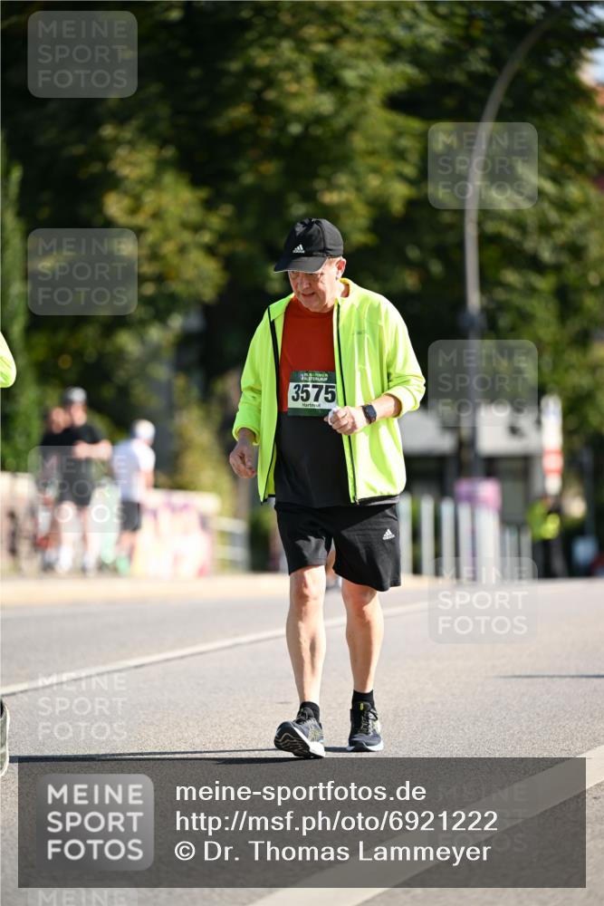 01.09.2024 - BARMER Alsterlauf Dr. Thomas Lammeyer http://msf.ph/oto/6921222 01.09.2024 09:53:55 Laufen 135, 3575 meine-sportfotos.de