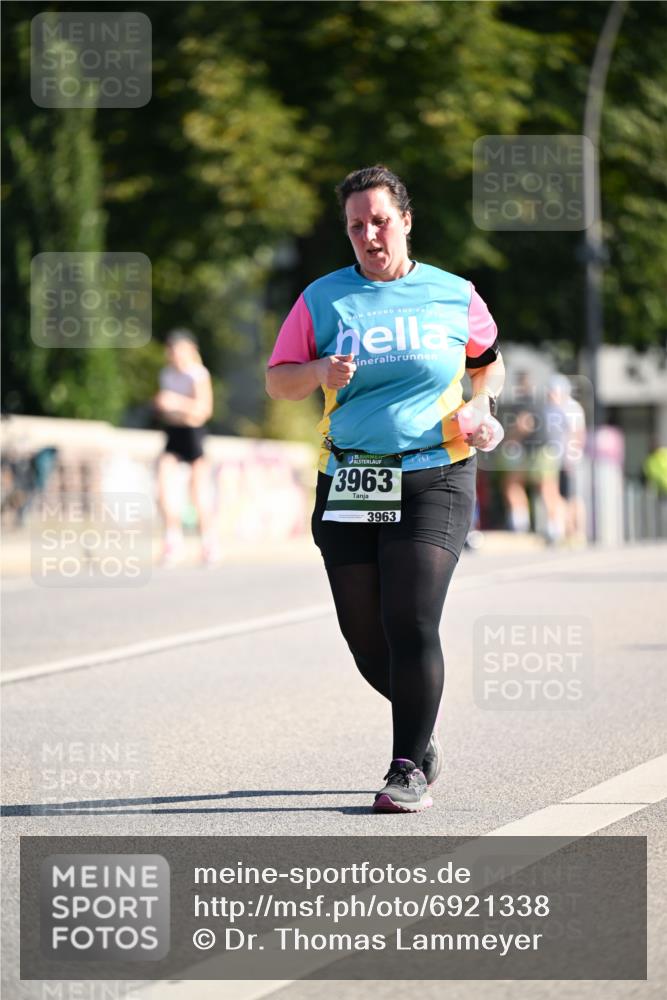 01.09.2024 - BARMER Alsterlauf Dr. Thomas Lammeyer http://msf.ph/oto/6921338 01.09.2024 09:54:08 Laufen 135, 3963, 3963 meine-sportfotos.de