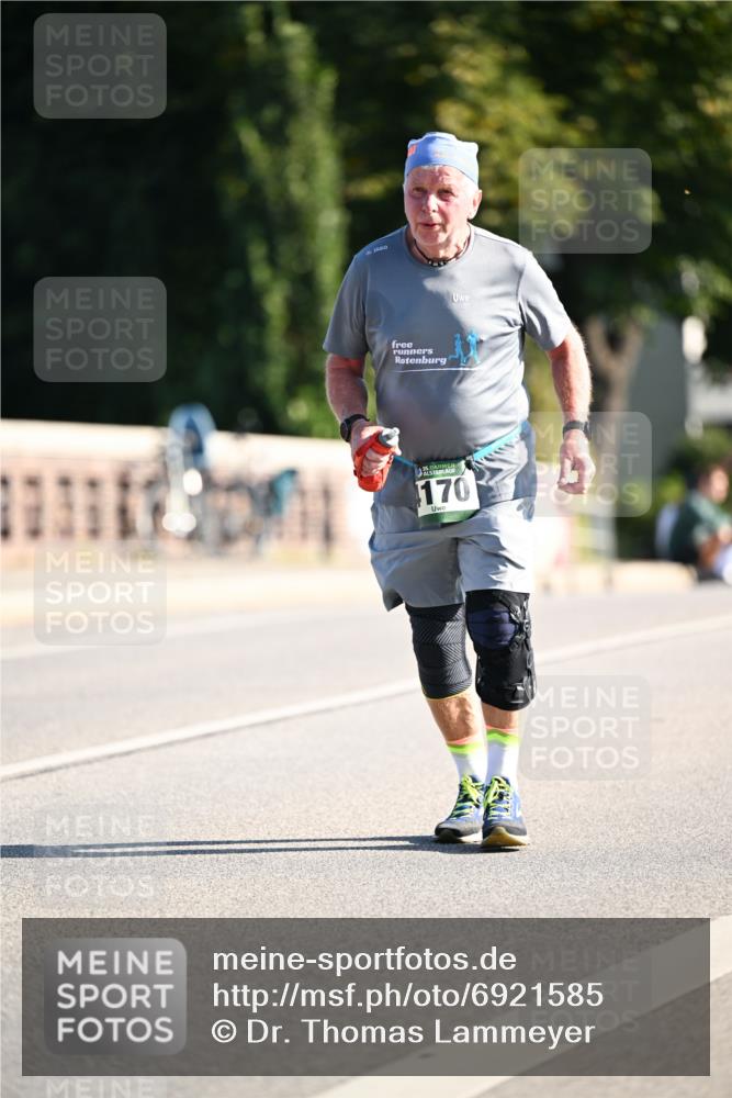 01.09.2024 - BARMER Alsterlauf Dr. Thomas Lammeyer http://msf.ph/oto/6921585 01.09.2024 09:54:23 Laufen 170 meine-sportfotos.de