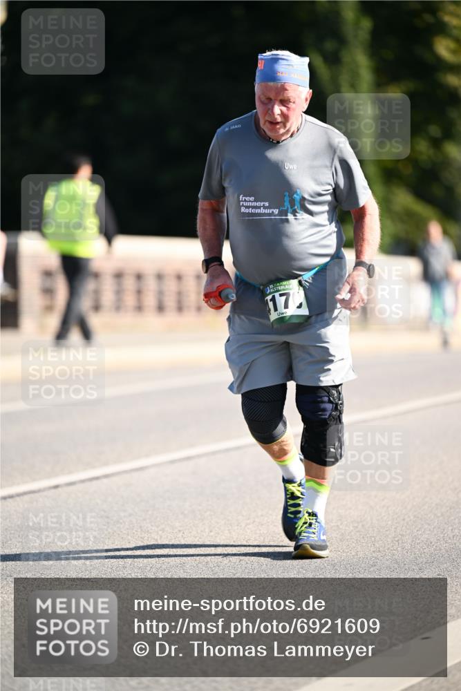01.09.2024 - BARMER Alsterlauf Dr. Thomas Lammeyer http://msf.ph/oto/6921609 01.09.2024 09:54:24 Laufen 35, 17 meine-sportfotos.de