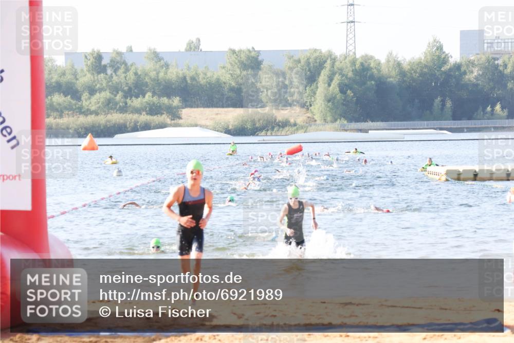 01.09.2024 - 17. Tribühne Triathlon Luisa Fischer http://msf.ph/oto/6921989 01.09.2024 09:29:02 Schwimmen 57, 94, 111, 134 meine-sportfotos.de
