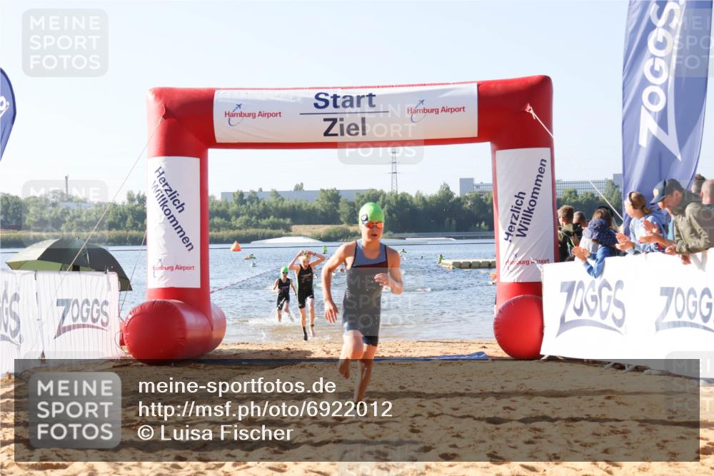 01.09.2024 - 17. Tribühne Triathlon Luisa Fischer http://msf.ph/oto/6922012 01.09.2024 09:29:05 Schwimmen 94, 111, 134, 135 meine-sportfotos.de