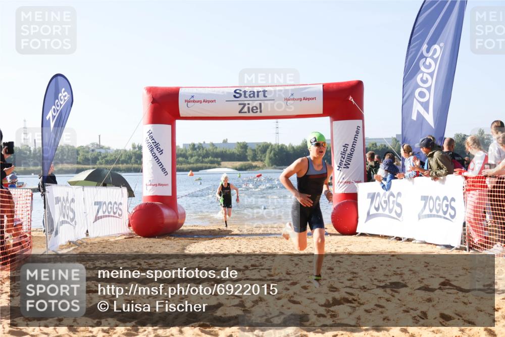 01.09.2024 - 17. Tribühne Triathlon Luisa Fischer http://msf.ph/oto/6922015 01.09.2024 09:29:05 Schwimmen 94, 111, 134, 135 meine-sportfotos.de
