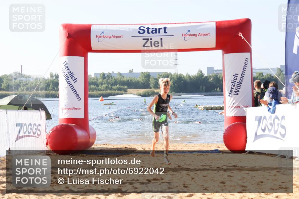 01.09.2024 - 17. Tribühne Triathlon Luisa Fischer http://msf.ph/oto/6922042 01.09.2024 09:29:10 Schwimmen 94, 111, 134, 135 meine-sportfotos.de