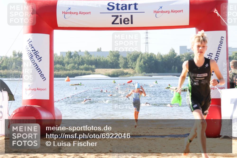 01.09.2024 - 17. Tribühne Triathlon Luisa Fischer http://msf.ph/oto/6922046 01.09.2024 09:29:11 Schwimmen 94, 111, 134, 135 meine-sportfotos.de
