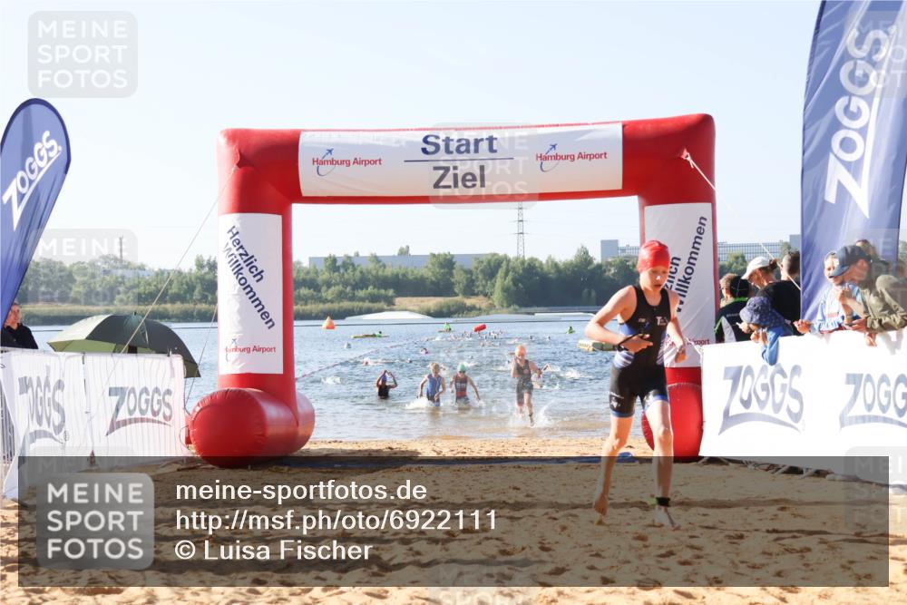 01.09.2024 - 17. Tribühne Triathlon Luisa Fischer http://msf.ph/oto/6922111 01.09.2024 09:29:26 Schwimmen 71, 89, 114, 131 meine-sportfotos.de