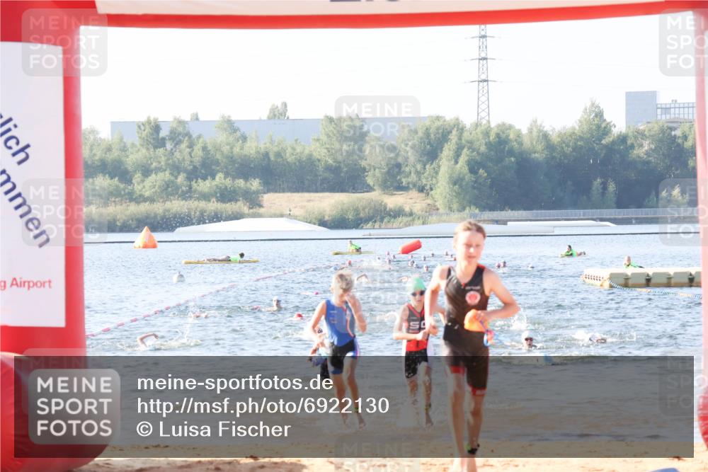 01.09.2024 - 17. Tribühne Triathlon Luisa Fischer http://msf.ph/oto/6922130 01.09.2024 09:29:29 Schwimmen 71, 89, 114, 119, 131 meine-sportfotos.de