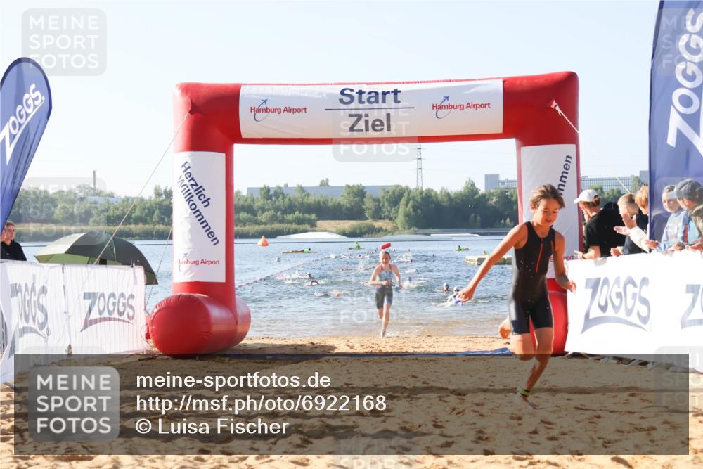 01.09.2024 - 17. Tribühne Triathlon Luisa Fischer http://msf.ph/oto/6922168 01.09.2024 09:29:37 Schwimmen 67, 71, 89, 119, 131, 132 meine-sportfotos.de