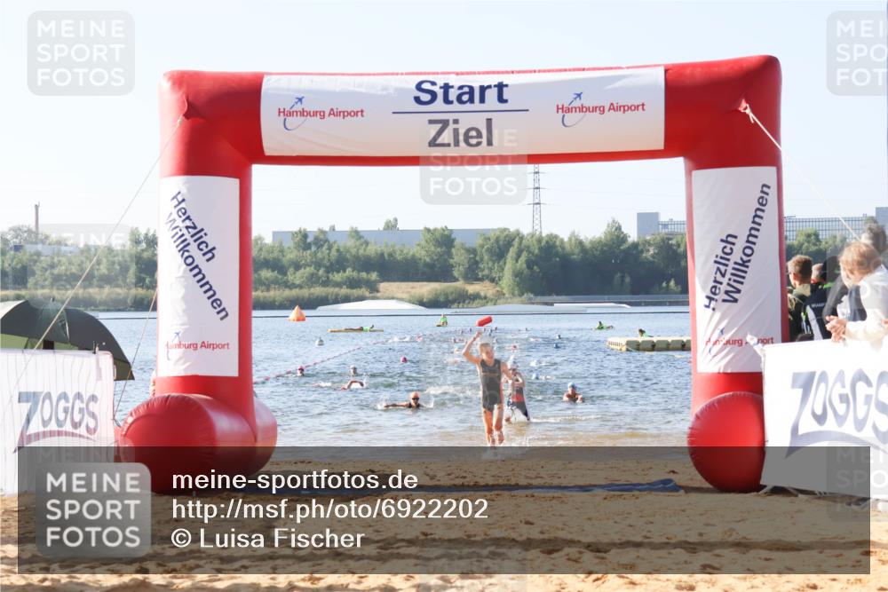 01.09.2024 - 17. Tribühne Triathlon Luisa Fischer http://msf.ph/oto/6922202 01.09.2024 09:29:42 Schwimmen 67, 119, 130, 131, 132, 133 meine-sportfotos.de