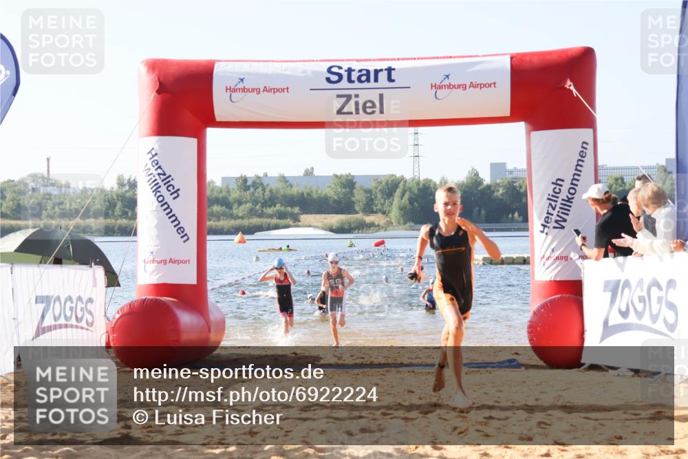 01.09.2024 - 17. Tribühne Triathlon Luisa Fischer http://msf.ph/oto/6922224 01.09.2024 09:29:45 Schwimmen 67, 90, 106, 119, 130, 132, 133 meine-sportfotos.de