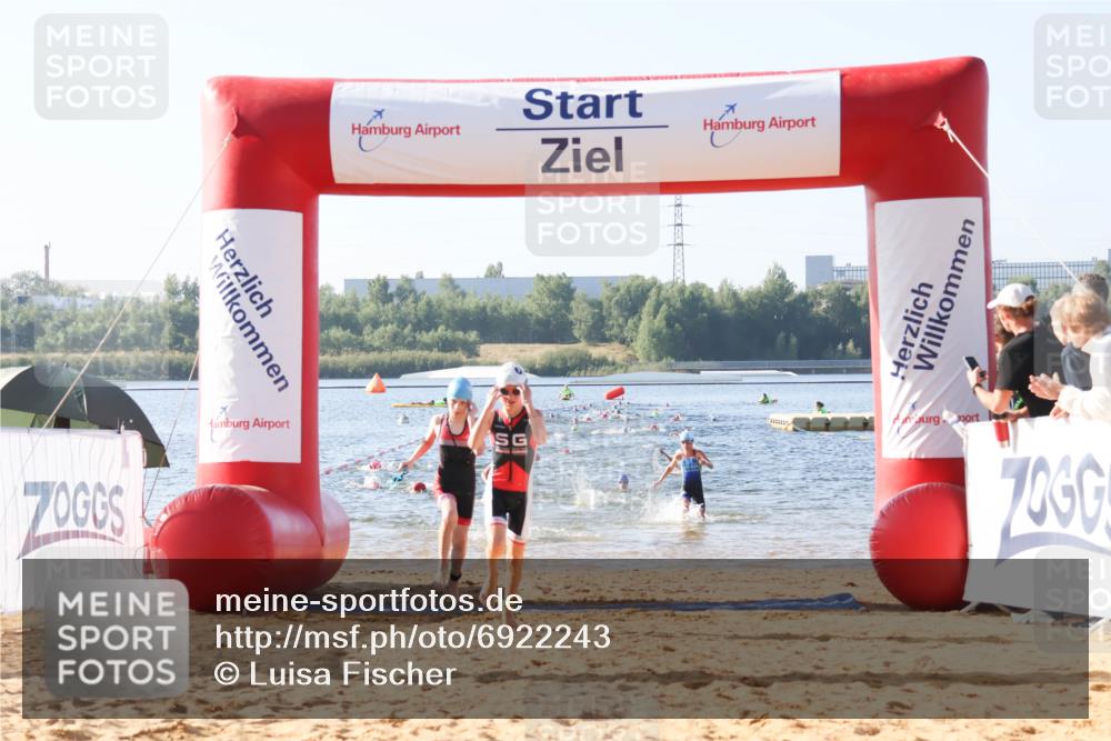 01.09.2024 - 17. Tribühne Triathlon Luisa Fischer http://msf.ph/oto/6922243 01.09.2024 09:29:47 Schwimmen 67, 90, 106, 130, 132, 133 meine-sportfotos.de