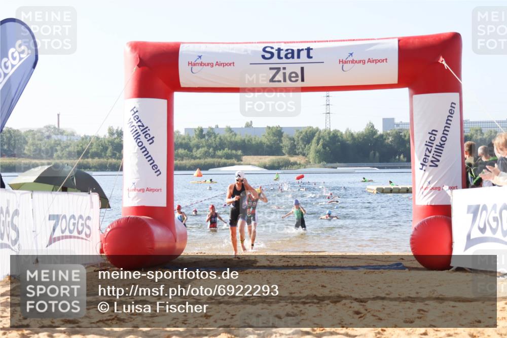 01.09.2024 - 17. Tribühne Triathlon Luisa Fischer http://msf.ph/oto/6922293 01.09.2024 09:29:56 Schwimmen 62, 66, 84, 90, 106, 110, 125, 130, 133 meine-sportfotos.de