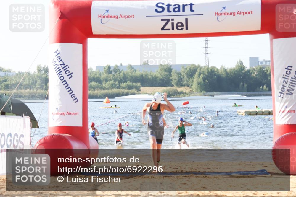 01.09.2024 - 17. Tribühne Triathlon Luisa Fischer http://msf.ph/oto/6922296 01.09.2024 09:29:57 Schwimmen 62, 66, 84, 90, 106, 110, 125, 130, 133 meine-sportfotos.de