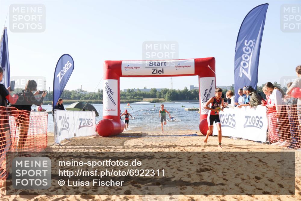 01.09.2024 - 17. Tribühne Triathlon Luisa Fischer http://msf.ph/oto/6922311 01.09.2024 09:30:00 Schwimmen 62, 66, 84, 90, 106, 110, 125 meine-sportfotos.de