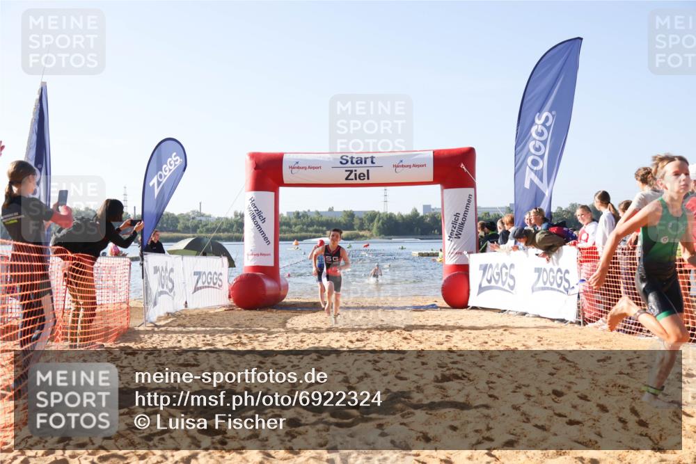 01.09.2024 - 17. Tribühne Triathlon Luisa Fischer http://msf.ph/oto/6922324 01.09.2024 09:30:03 Schwimmen 62, 66, 79, 84, 106, 110, 125 meine-sportfotos.de