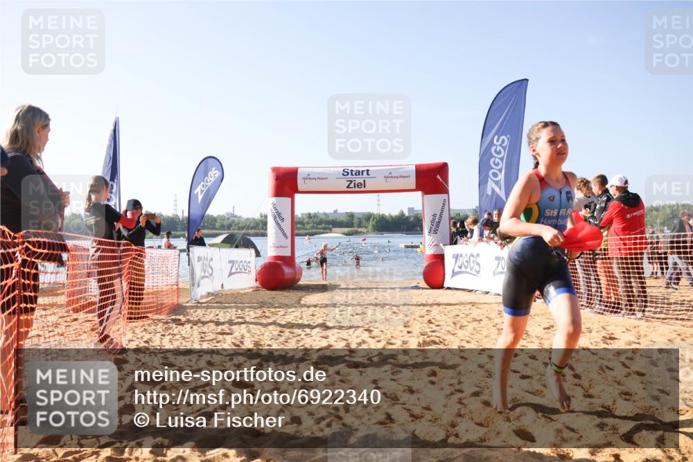01.09.2024 - 17. Tribühne Triathlon Luisa Fischer http://msf.ph/oto/6922340 01.09.2024 09:30:07 Schwimmen 62, 65, 66, 79, 84, 110, 125 meine-sportfotos.de