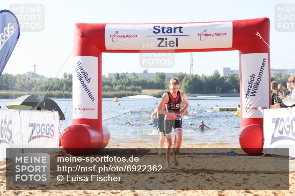 01.09.2024 - 17. Tribühne Triathlon Luisa Fischer http://msf.ph/oto/6922362 01.09.2024 09:30:16 Schwimmen 65, 68, 79, 103, 112 meine-sportfotos.de