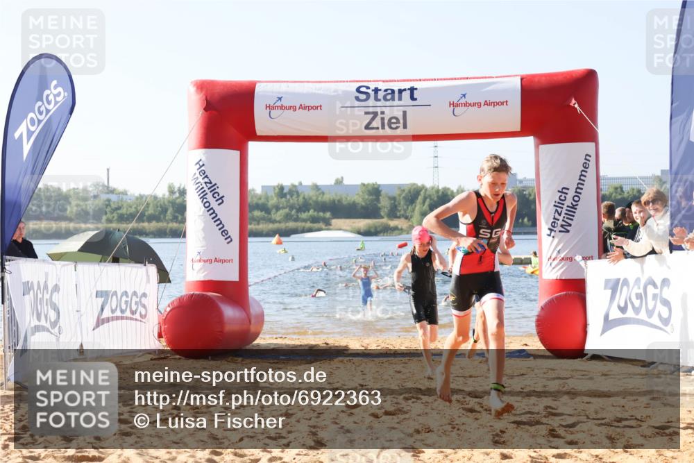 01.09.2024 - 17. Tribühne Triathlon Luisa Fischer http://msf.ph/oto/6922363 01.09.2024 09:30:17 Schwimmen 65, 68, 79, 96, 103, 112 meine-sportfotos.de