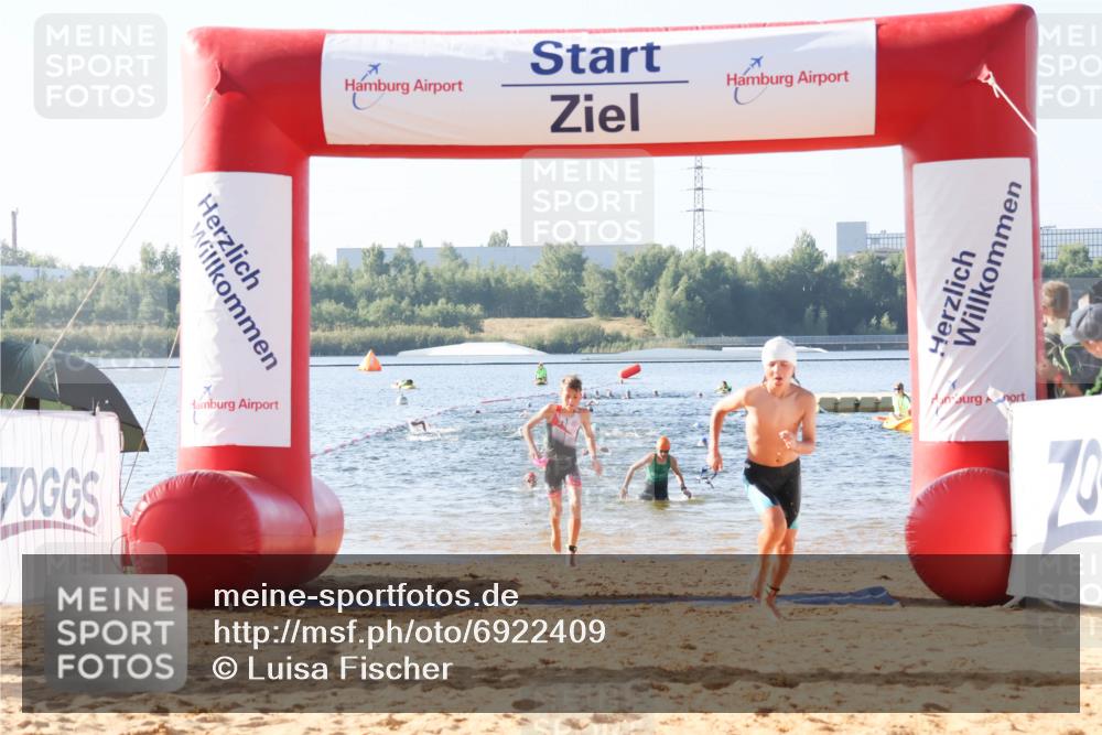 01.09.2024 - 17. Tribühne Triathlon Luisa Fischer http://msf.ph/oto/6922409 01.09.2024 09:30:30 Schwimmen 63, 96, 112, 124, 127 meine-sportfotos.de