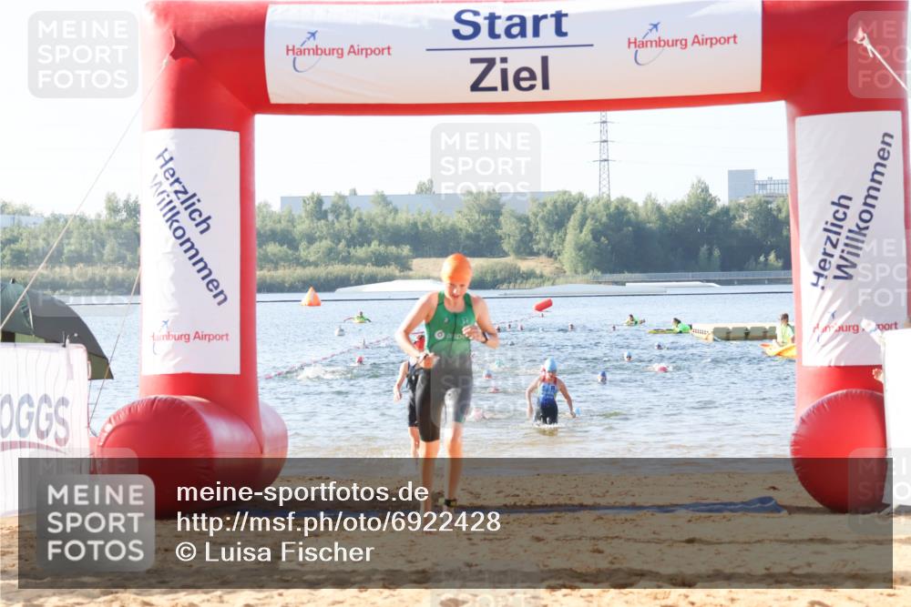 01.09.2024 - 17. Tribühne Triathlon Luisa Fischer http://msf.ph/oto/6922428 01.09.2024 09:30:38 Schwimmen 63, 83, 85, 99, 124, 127 meine-sportfotos.de