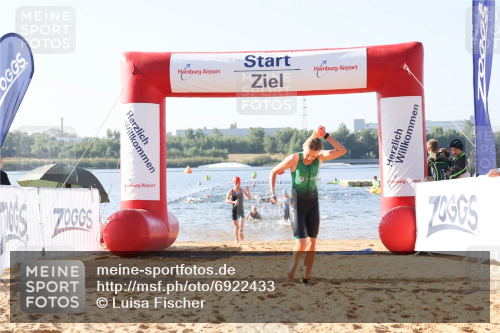 01.09.2024 - 17. Tribühne Triathlon Luisa Fischer http://msf.ph/oto/6922433 01.09.2024 09:30:39 Schwimmen 63, 83, 85, 99, 100, 124, 127 meine-sportfotos.de