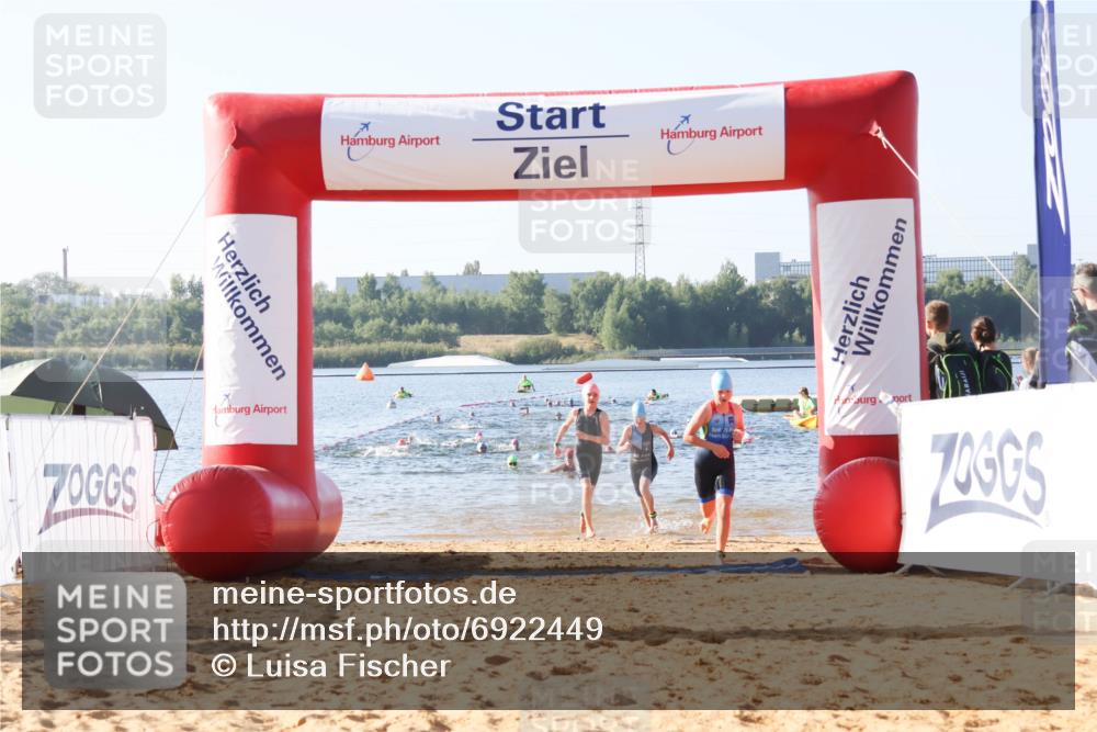 01.09.2024 - 17. Tribühne Triathlon Luisa Fischer http://msf.ph/oto/6922449 01.09.2024 09:30:44 Schwimmen 83, 85, 99, 100, 124 meine-sportfotos.de