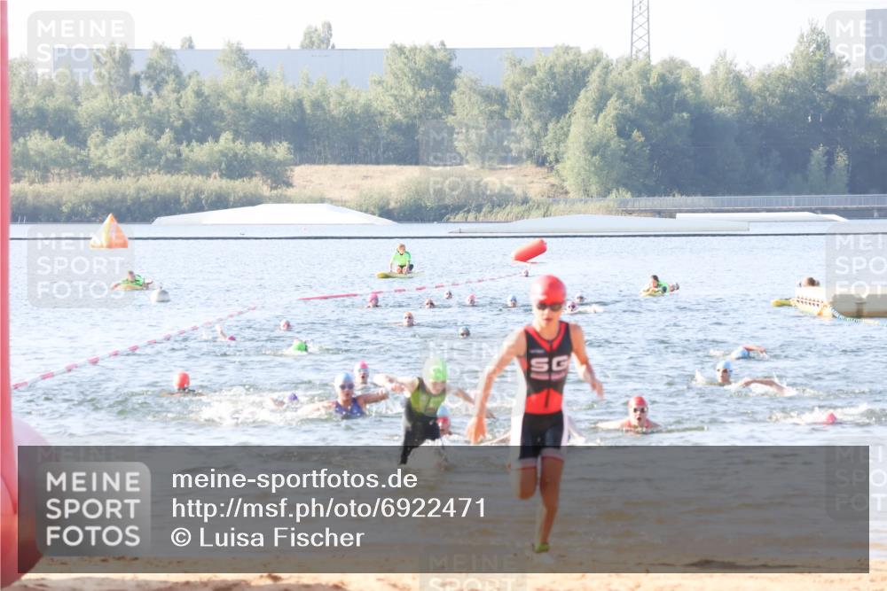 01.09.2024 - 17. Tribühne Triathlon Luisa Fischer http://msf.ph/oto/6922471 01.09.2024 09:30:53 Schwimmen 83, 88, 92, 99, 100 meine-sportfotos.de