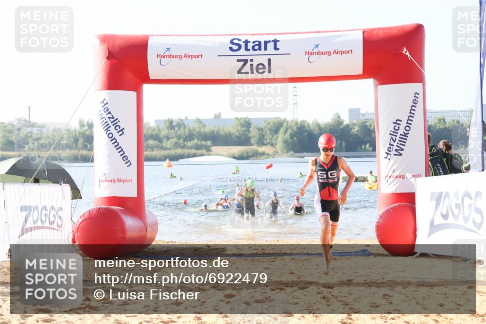 01.09.2024 - 17. Tribühne Triathlon Luisa Fischer http://msf.ph/oto/6922479 01.09.2024 09:30:55 Schwimmen 70, 83, 88, 92, 99, 100, 113, 136 meine-sportfotos.de