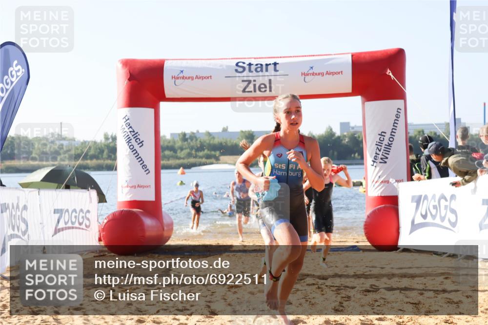01.09.2024 - 17. Tribühne Triathlon Luisa Fischer http://msf.ph/oto/6922511 01.09.2024 09:31:04 Schwimmen 70, 75, 78, 81, 86, 88, 92, 104, 113, 128, 136 meine-sportfotos.de