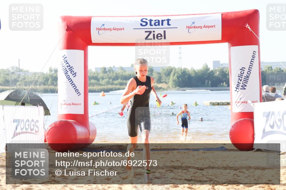 01.09.2024 - 17. Tribühne Triathlon Luisa Fischer http://msf.ph/oto/6922573 01.09.2024 09:31:18 Schwimmen 58, 75, 77, 78, 87, 97, 104, 128, 129 meine-sportfotos.de