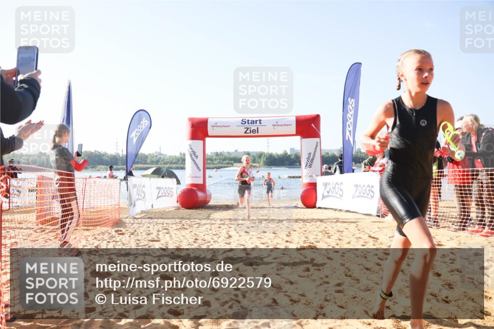 01.09.2024 - 17. Tribühne Triathlon Luisa Fischer http://msf.ph/oto/6922579 01.09.2024 09:31:19 Schwimmen 58, 75, 77, 87, 97, 129 meine-sportfotos.de