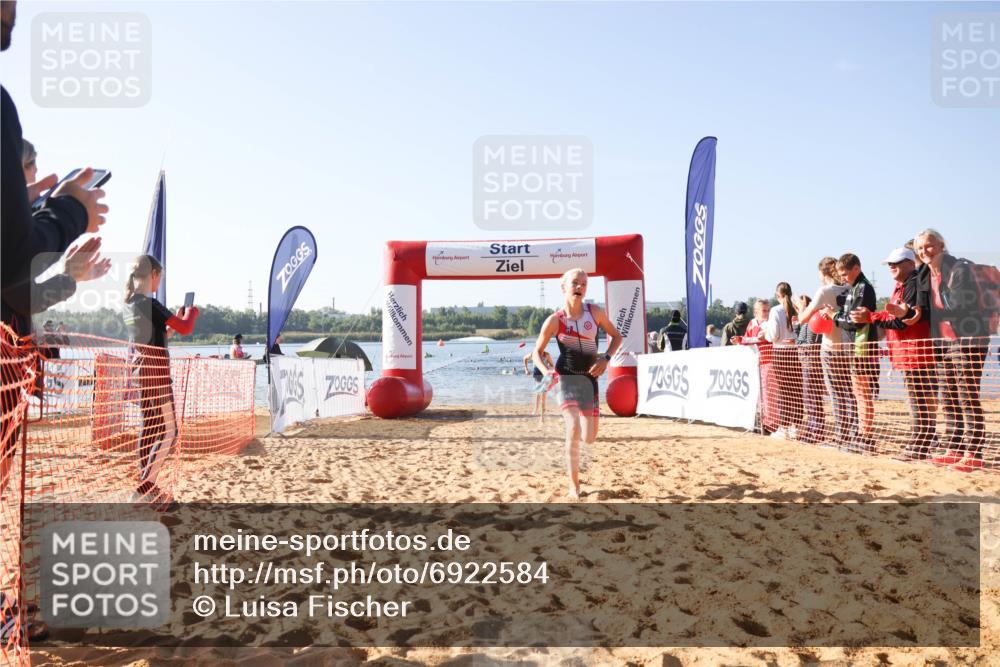 01.09.2024 - 17. Tribühne Triathlon Luisa Fischer http://msf.ph/oto/6922584 01.09.2024 09:31:20 Schwimmen 58, 77, 87, 97, 129 meine-sportfotos.de