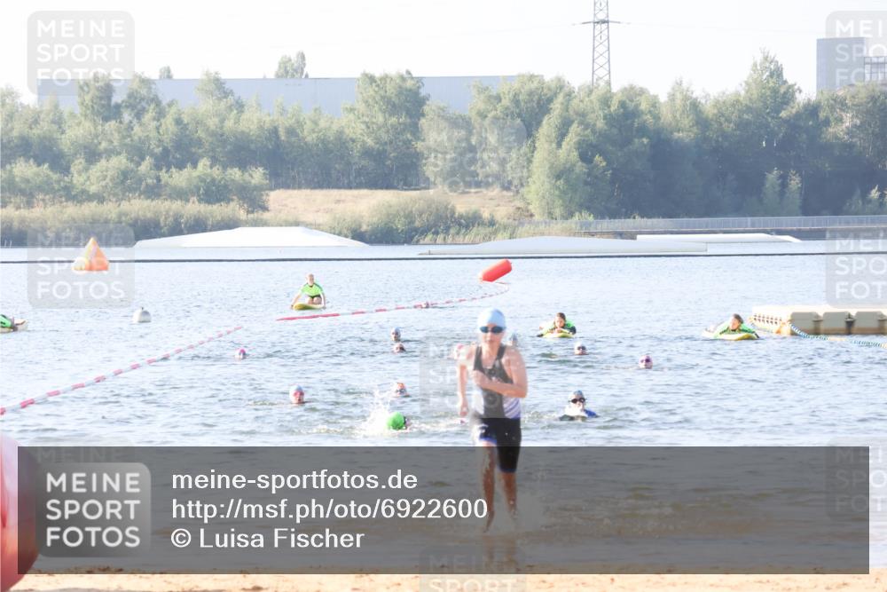 01.09.2024 - 17. Tribühne Triathlon Luisa Fischer http://msf.ph/oto/6922600 01.09.2024 09:31:28 Schwimmen 87, 97, 122 meine-sportfotos.de