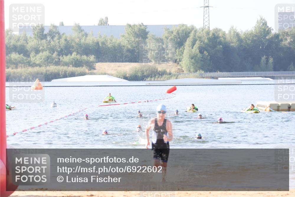 01.09.2024 - 17. Tribühne Triathlon Luisa Fischer http://msf.ph/oto/6922602 01.09.2024 09:31:29 Schwimmen 87, 122 meine-sportfotos.de