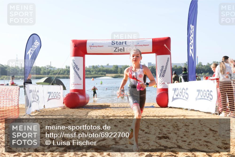 01.09.2024 - 17. Tribühne Triathlon Luisa Fischer http://msf.ph/oto/6922700 01.09.2024 09:31:52 Schwimmen 91, 102, 116, 121, 123 meine-sportfotos.de