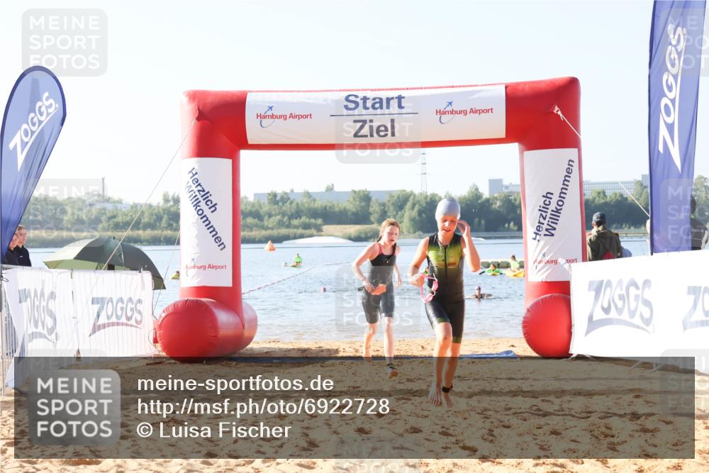 01.09.2024 - 17. Tribühne Triathlon Luisa Fischer http://msf.ph/oto/6922728 01.09.2024 09:31:59 Schwimmen 102, 116, 121, 123 meine-sportfotos.de
